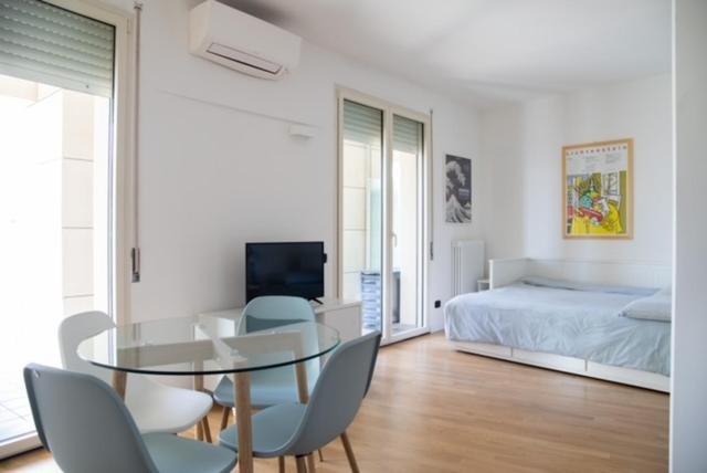 Apartment Grande Monolocale Con Parcheggio Interrato Incluso Genoa